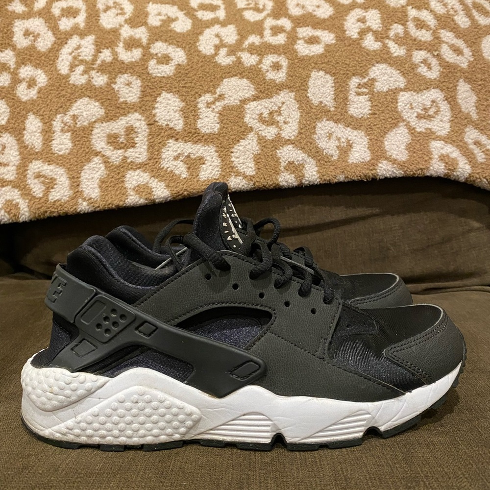 Nike Air Huarache Black Sneakers